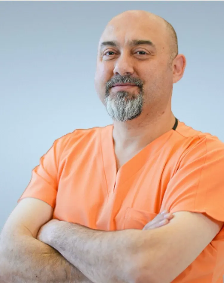 Dr. Sinan Aysen
