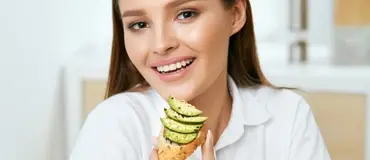 Ketojenik mi, Aralıklı Oruç mu, Glutensiz mi? Hangi Yol Sizin İçin Doğru? Görsel