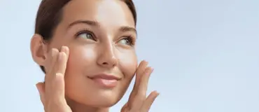 CİLDİNİZİN İHTİYACI NE: DERİNLEMESİNE ONARIM MI, ANINDA IŞILTI MI? Görsel